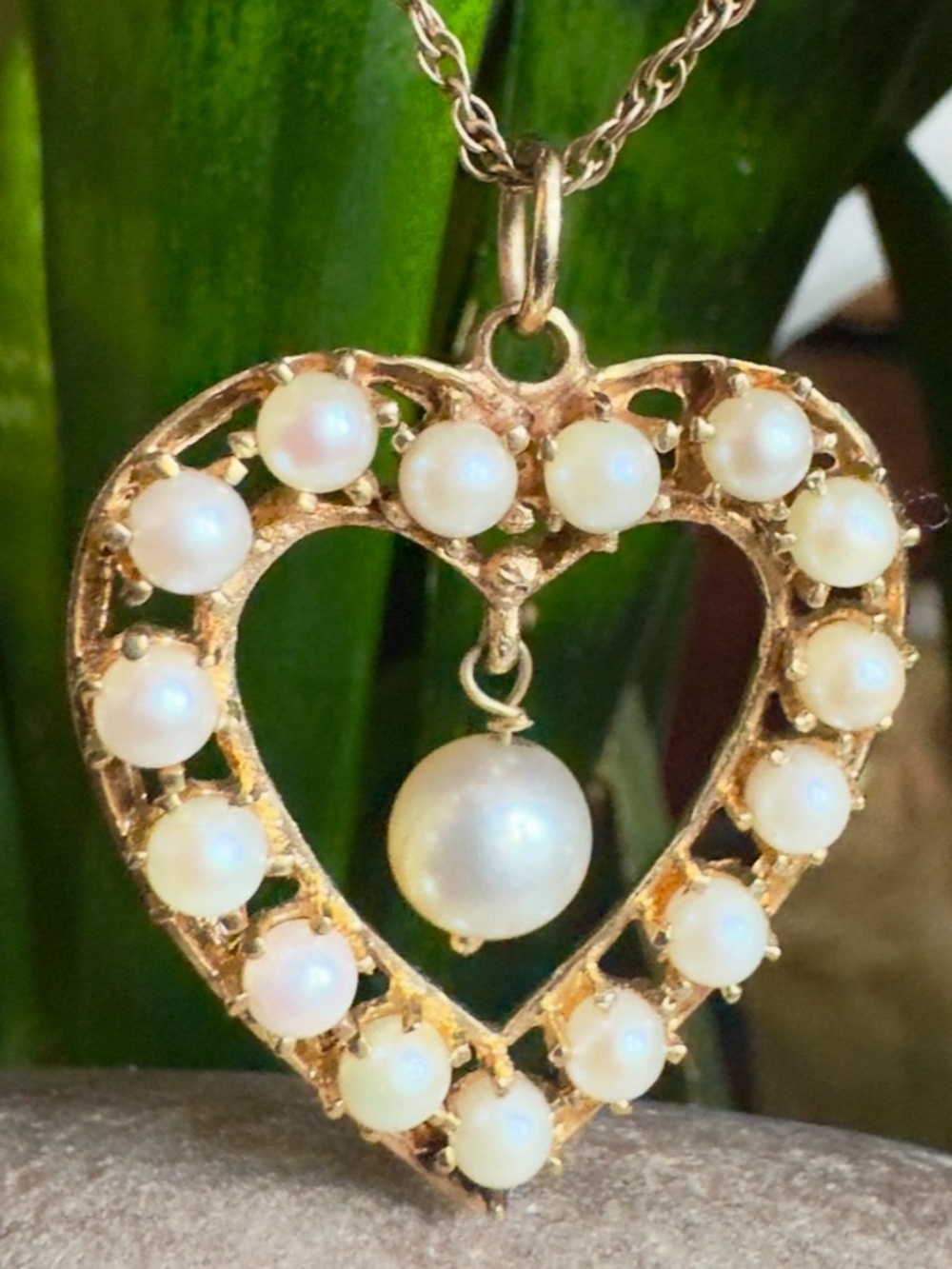14k Vintage Pearl Heart Necklace